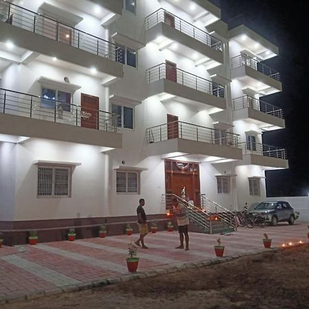 伽耶Sri Ram Janki House别墅 外观 照片